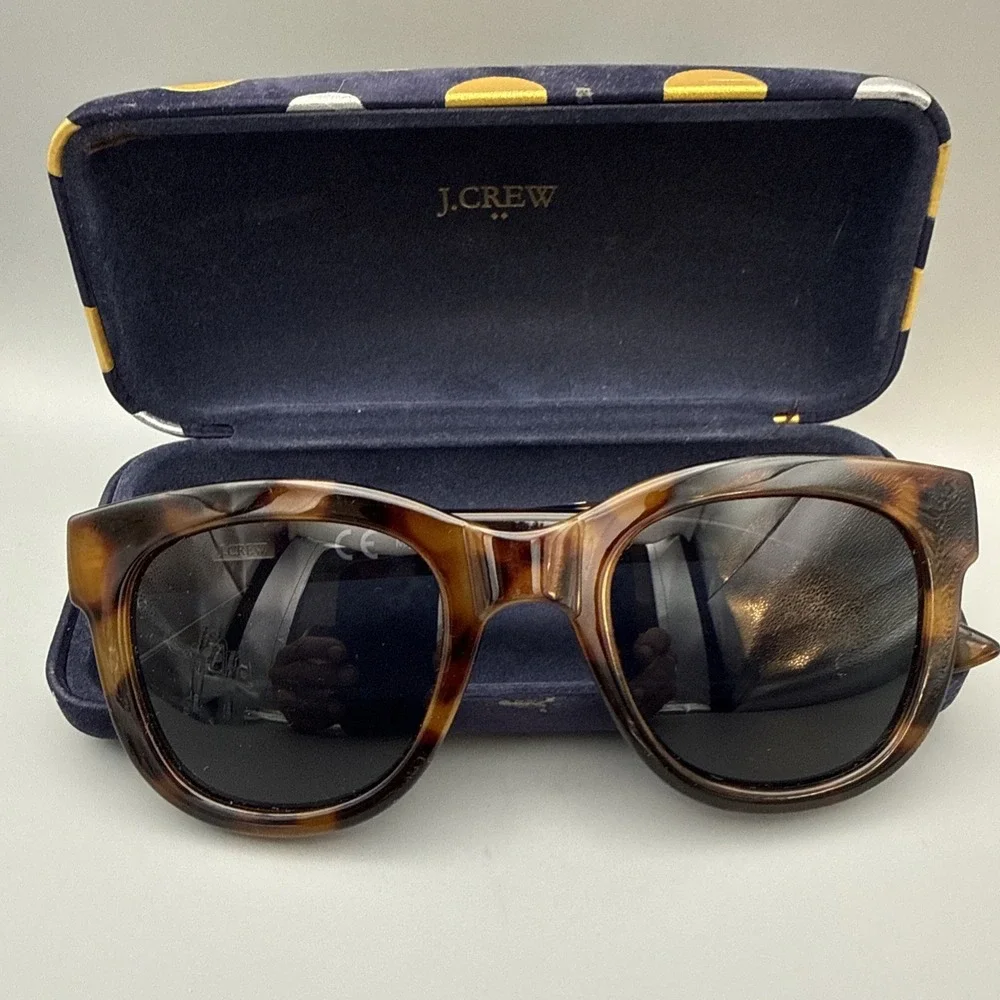 J Crew Authentic Poolside Oversized Sunglasses in Brown Tortoise BG010 & Case
